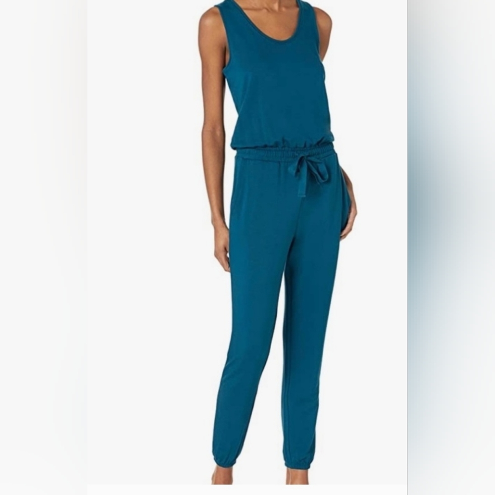 Daily Ritual Women's Supersoft Terry Sleeveless Scoopneck Jumpsuit size Med NWT